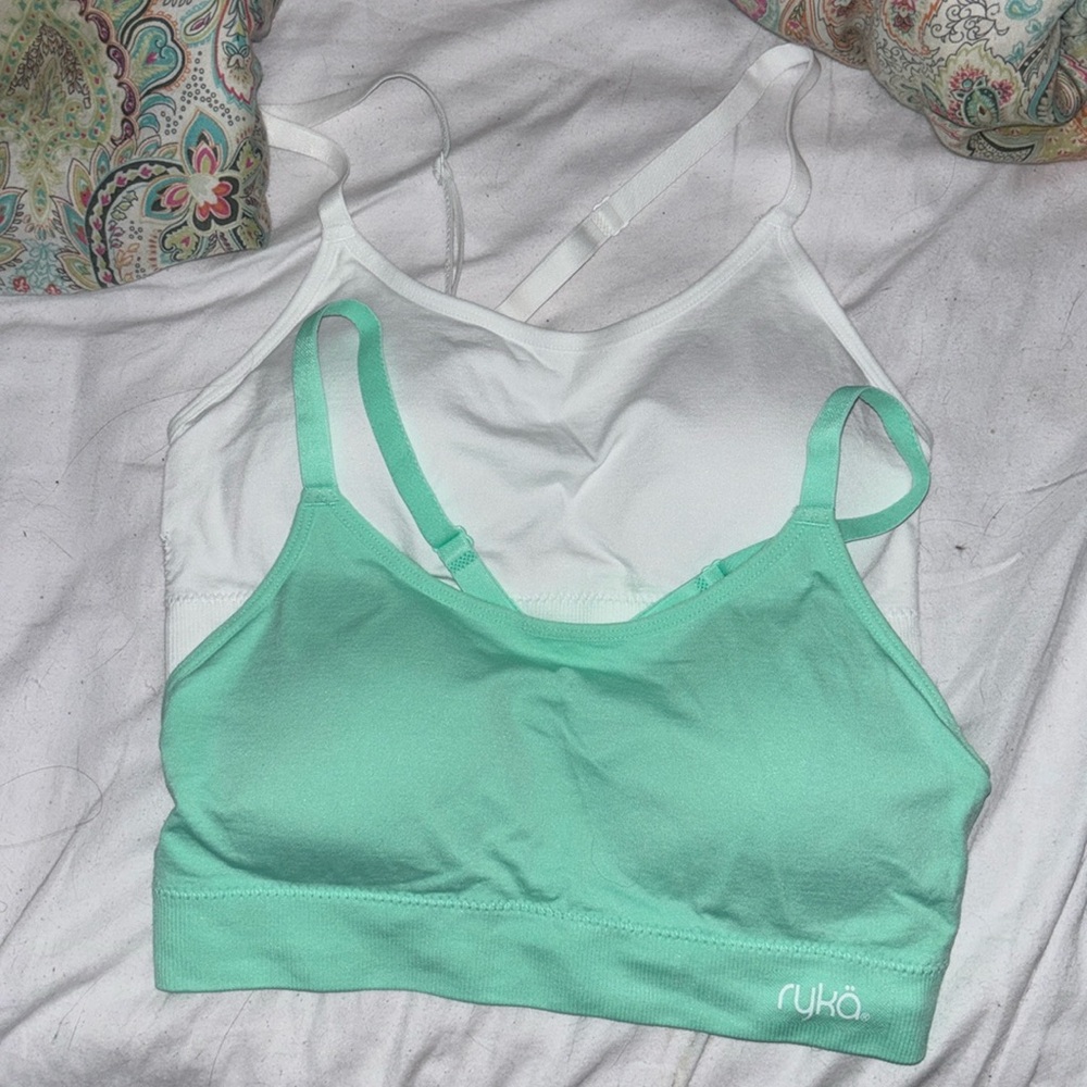 2 Sports Bras